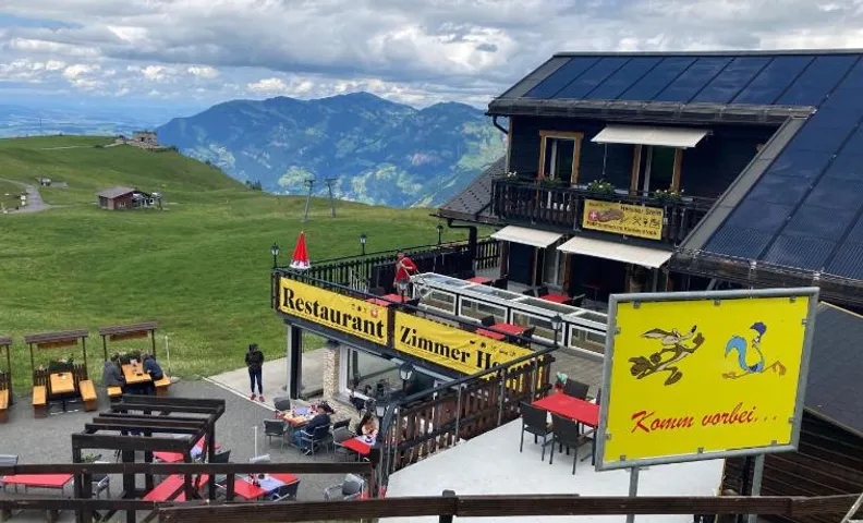 Ausflugs-Ski-Pistenhotel Klewenstock AUTO FREI nur mit der Pendelbahn erreichbar auf 1600müm