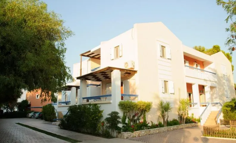 Aithrio Hotel