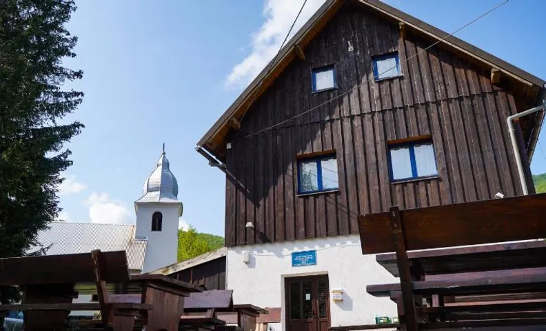 Planinarski dom ''Bijele stijene'' Mountain lodge