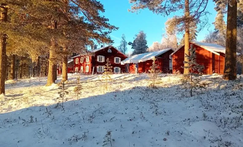 Lantlivlodge i Österjörn - Midgård