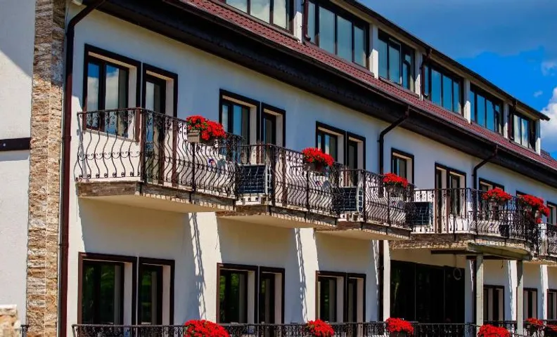 La Casa cu Stuf