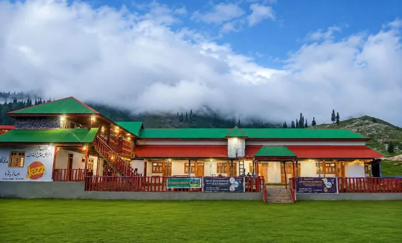 Jahaz international hotel and Restaurant Jahaz ban
