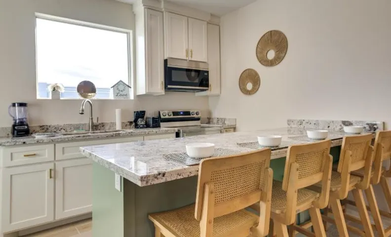 WFH-Friendly Brownsville Home w/ Private Patio