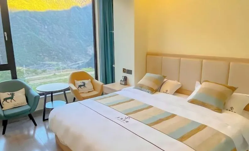 Yudong Hotel