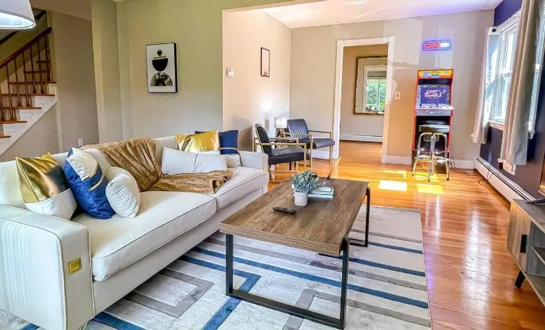 Majestic Princeton Home • Arcade • Big Yard • 4BR
