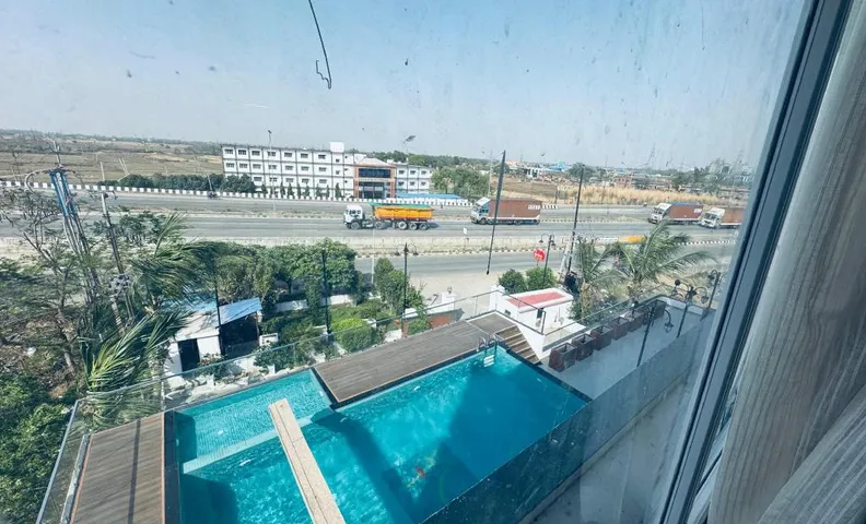 HOTEl VAISHNAVI HEIGHTS