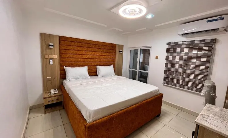 KELVIN CAMEO RESORT HOTEL