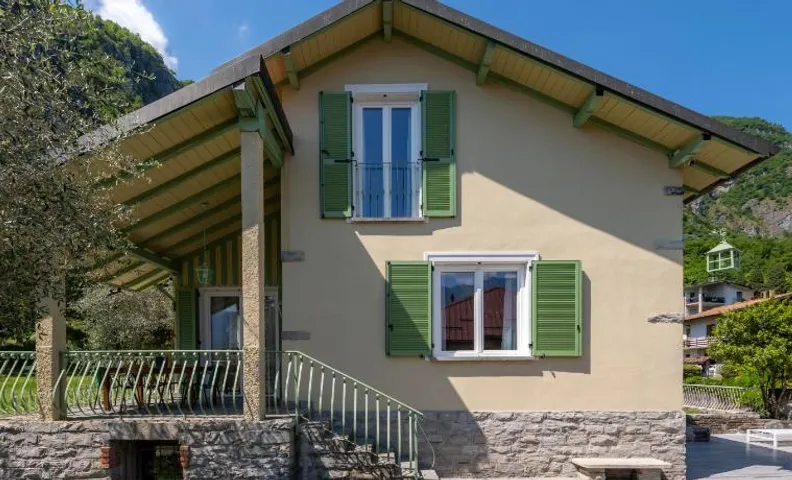 LA DOLCE RIVA Architect Designed Lake Como Cottage