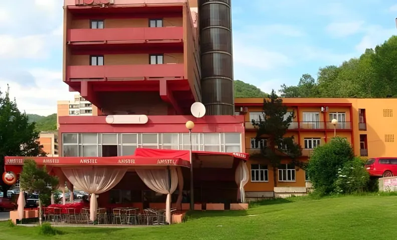 Golden Inn Hotel