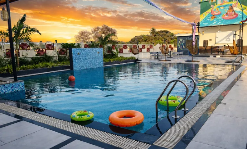 IR RESORTS