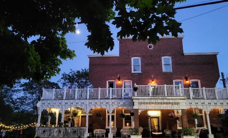 The Tamworth Hotel, Tamworth ,Ontario, Canada