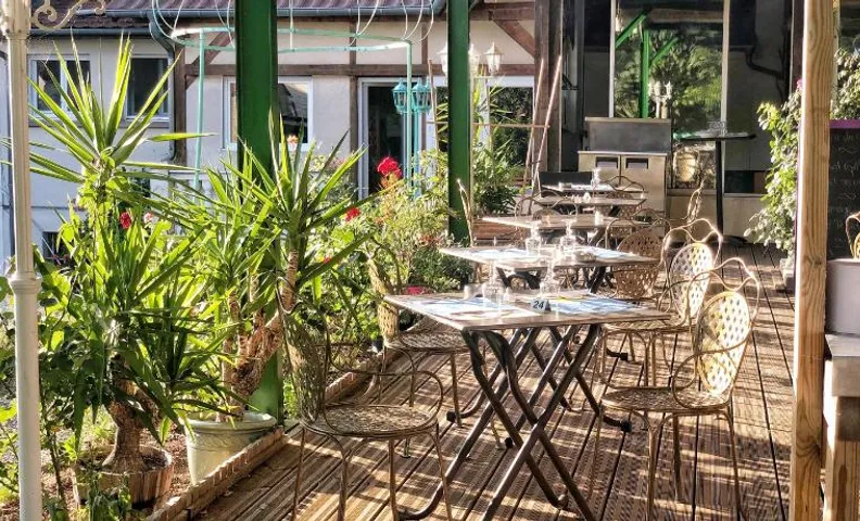 Logis Hôtel & Restaurant - Le Floride