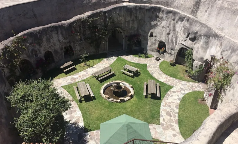 아시엔다 라스 쿠에바스 테라 로지