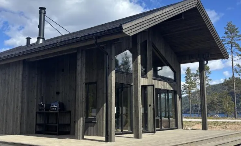 Nisserstrand Hytte mit WLAN und Sauna direkt am See