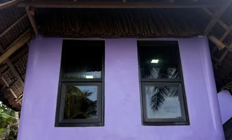 Purple Beach House for Two Guests