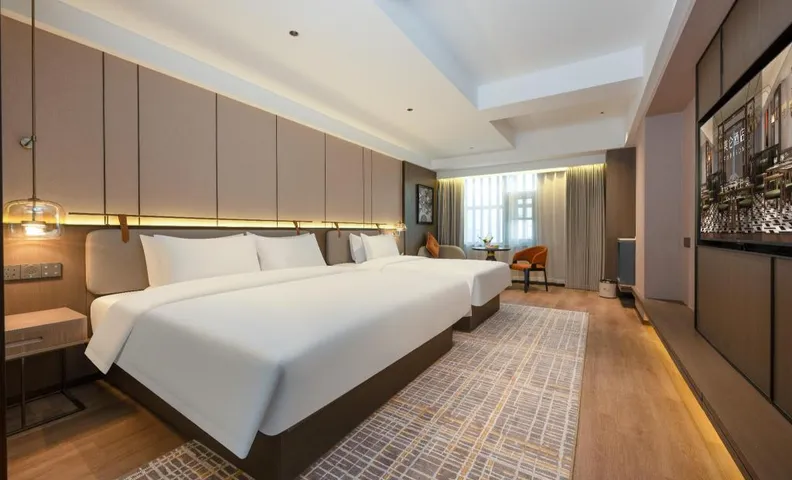 Madison Hotel Heze Caoxian Yinzuo Shopping Mall