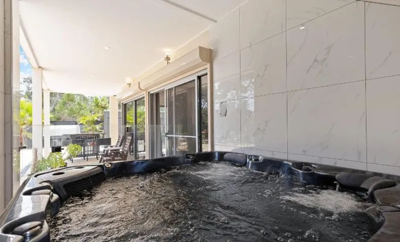 Foreshore Retreat