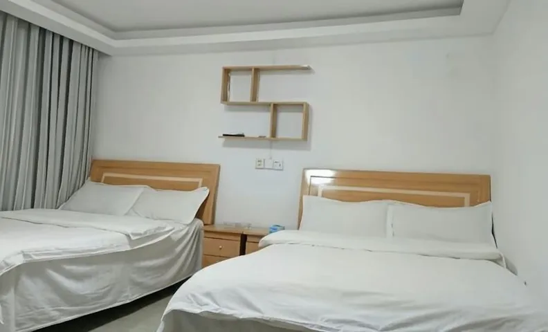 Fenggang Luosan Inn
