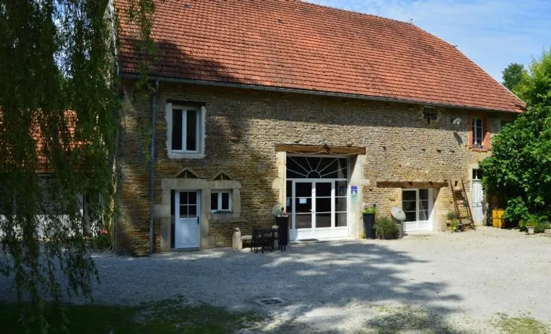 Le Moulin au Fil de l'Eau - 5 moulin Busselin 52250 ORCEVAUX