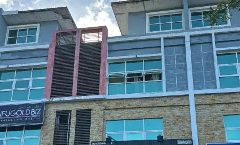 RAYYAZ INN
