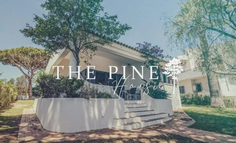 Pine House - Faro Airport, Beach and City Center