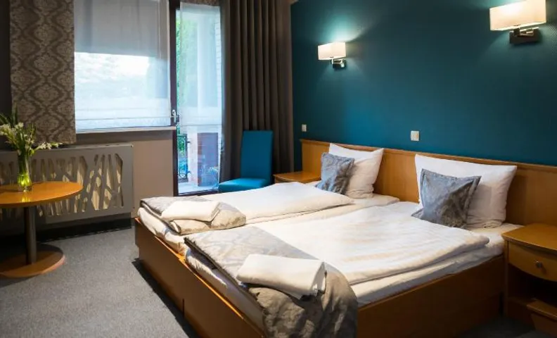Hotel Restauracja Tawerna Gliwice - duzy parking gratis