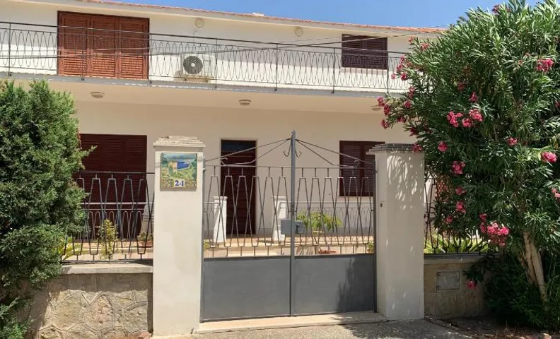 Villa Lazzara