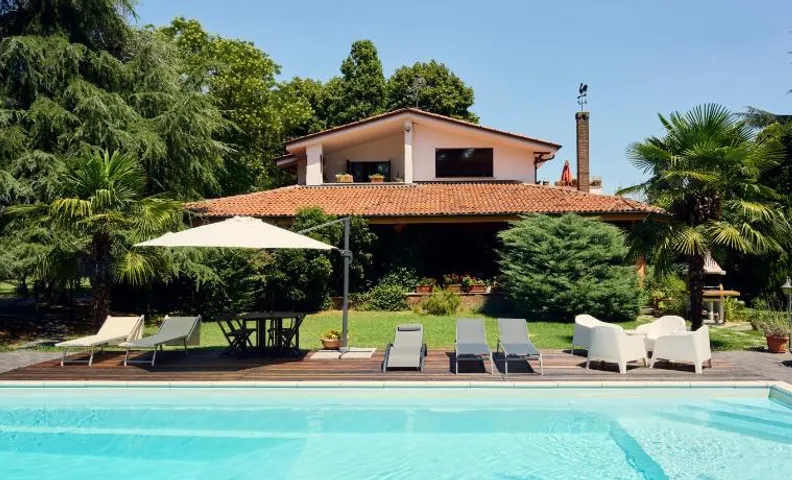 Apartment in Villa La Carruba