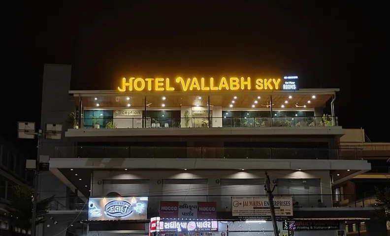Hotel Vallabh Sky Hansalpur