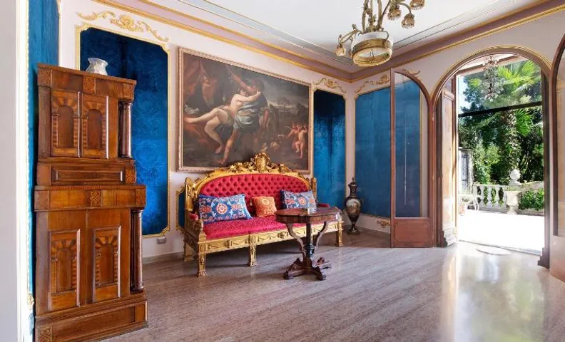 Historic Villa Argegno Como lake