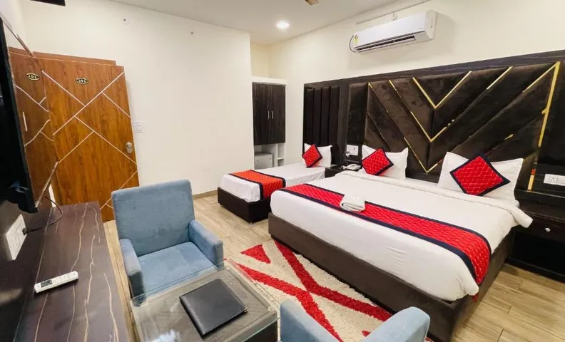 Vantara Premium - Hotel Shreya Galaxy