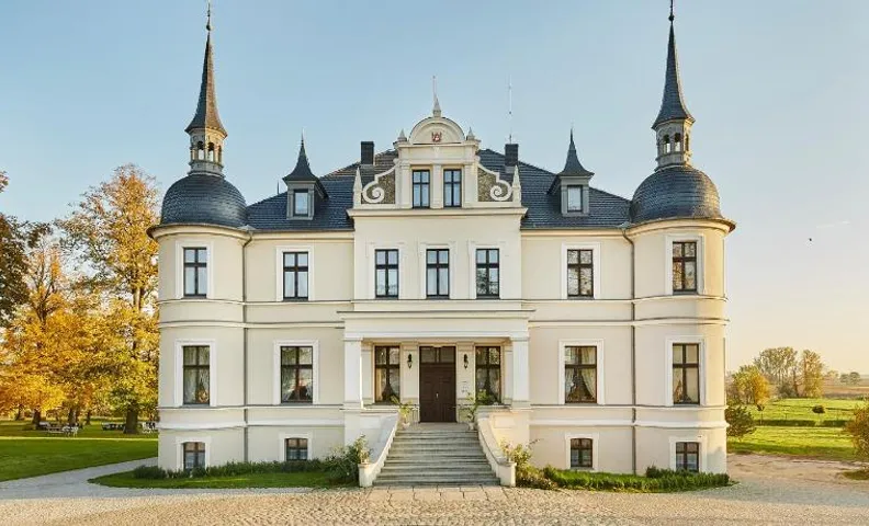 Pałac w Orli - pokoje, restauracja