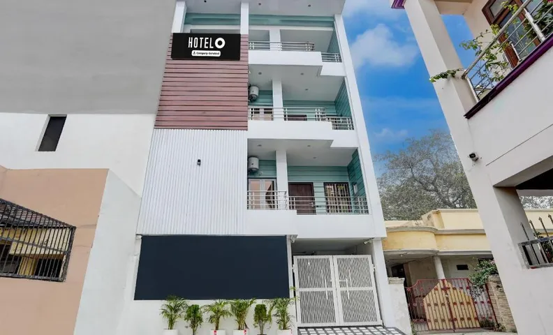 Super OYO Hotel O Civil lines Bareilly Formerly Neelam Inn