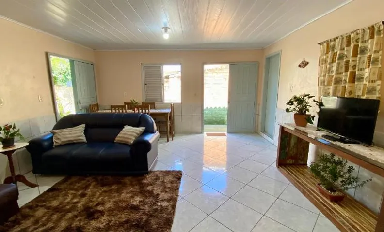 Casa Privativa com Varanda Gourmet e Churrasqueira- Pet Friendly- Wi-Fi e Garagem