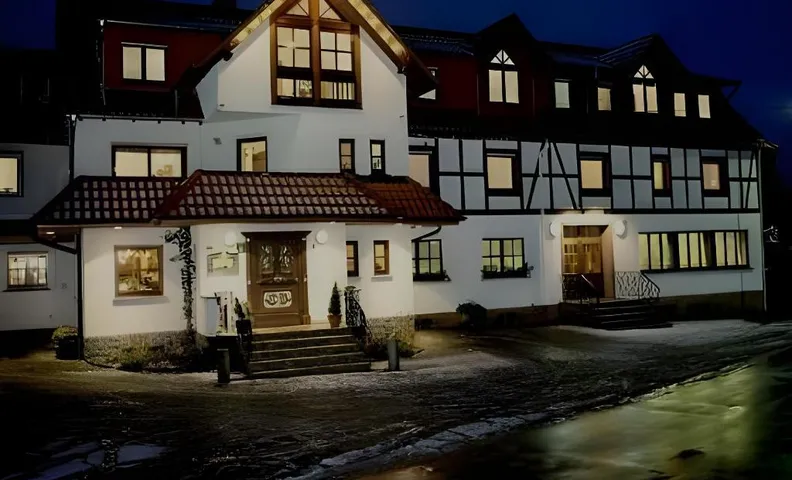 Deutsches Haus Hotel Restaurant Gastwirtschaft Biergarten am Radweg Bermuthshain