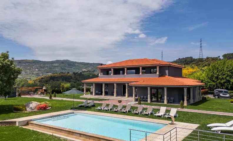 Ladeira Suites, a Douro Retreat by HostWise