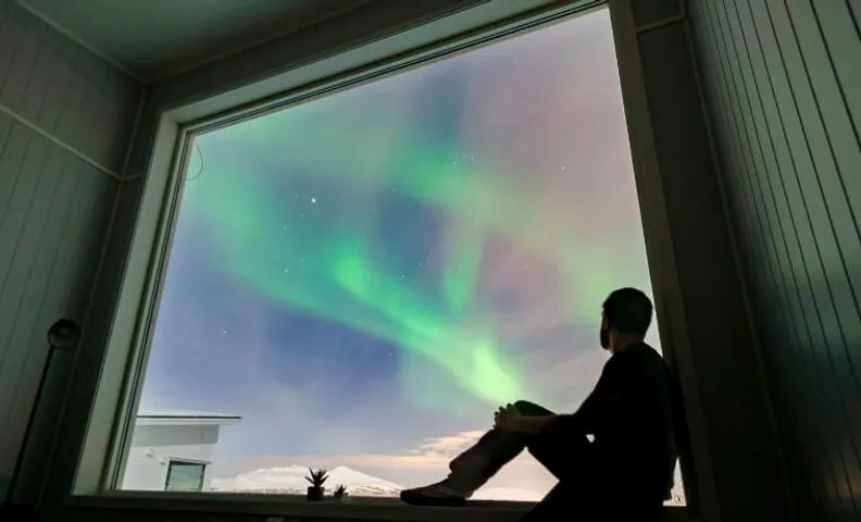 Aurora Borealis Observatory