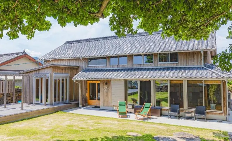 ako house