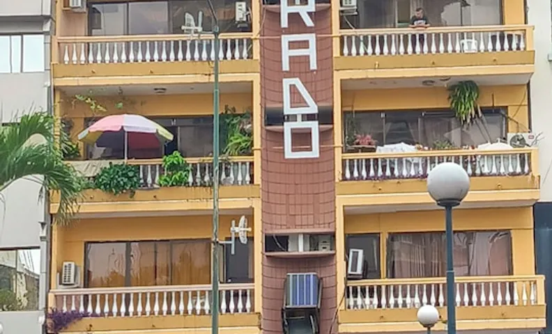 호텔 도라도