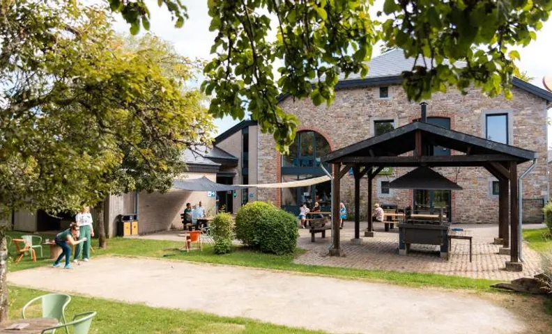 Auberge de Jeunesse de La Roche - Champlon