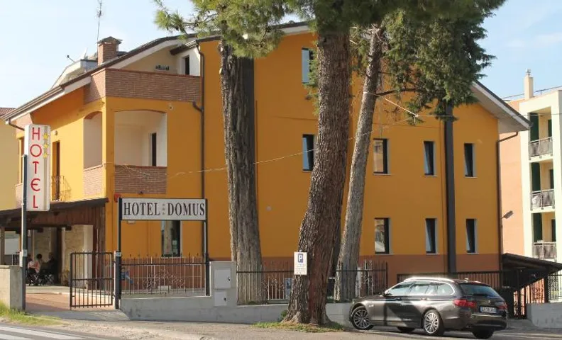 Hotel Domus