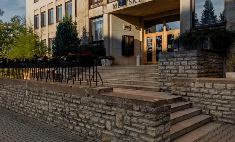 Hotel Dobruska