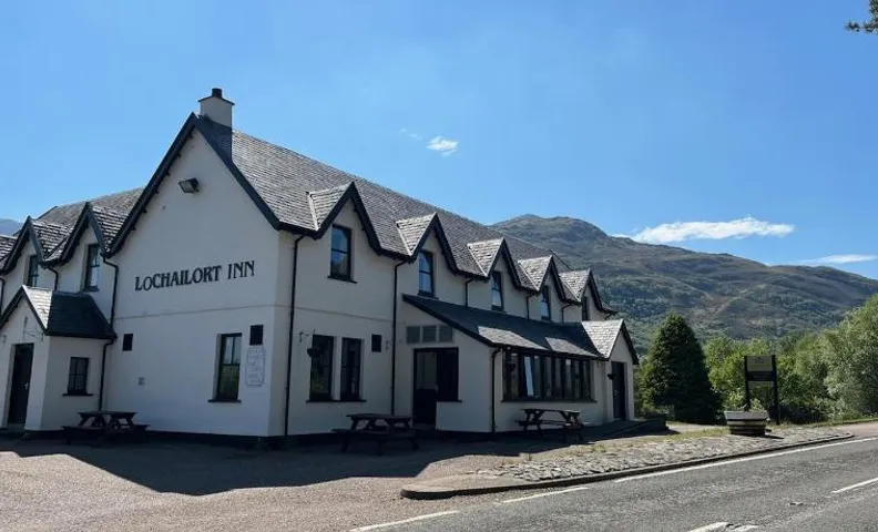 Lochailort Inn