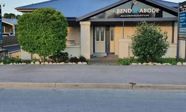 The Bend Abode