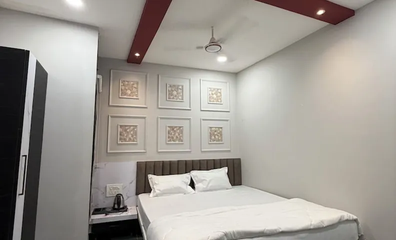 Hotel The Krisha Inn