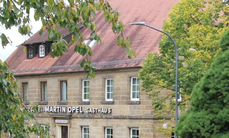Hotel-Gasthof Opel Bed & Breakfast