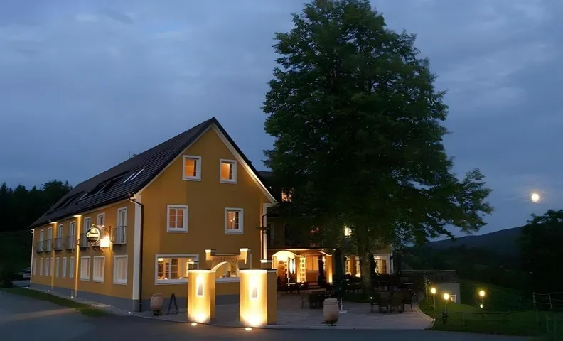 Winzerhotel am GUT MOSER