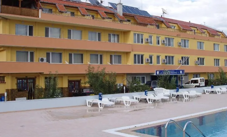 Komitite Complex