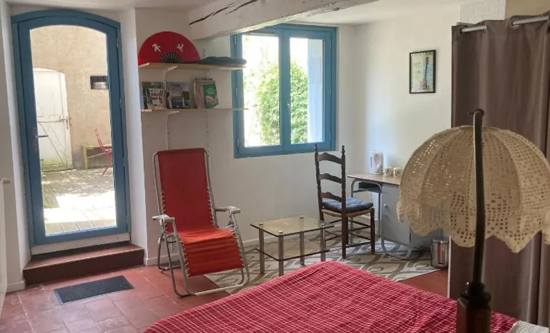 Chambre d'hôte avec cour privative
