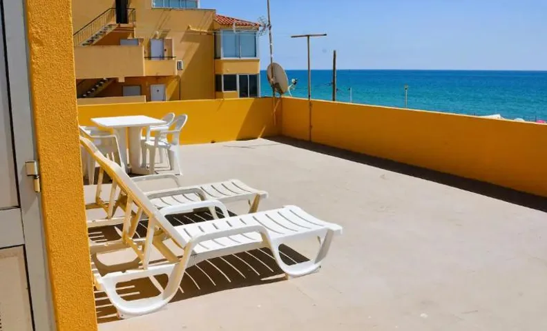 Blife Mariangya private rooms at Faro beach